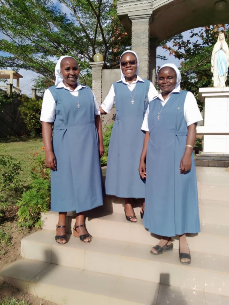 Ste Agathe, Sr Myriam et Sr Ornella